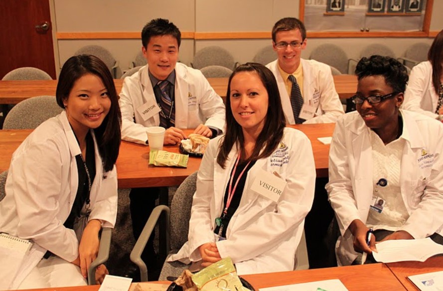 Pharmacy Internship Programs for Students: A Comprehensive Guide